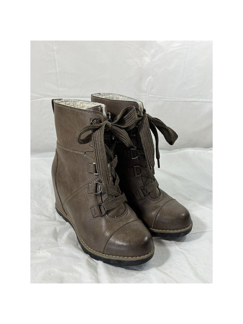 Universal Threads Goode Co Size 6 Boots